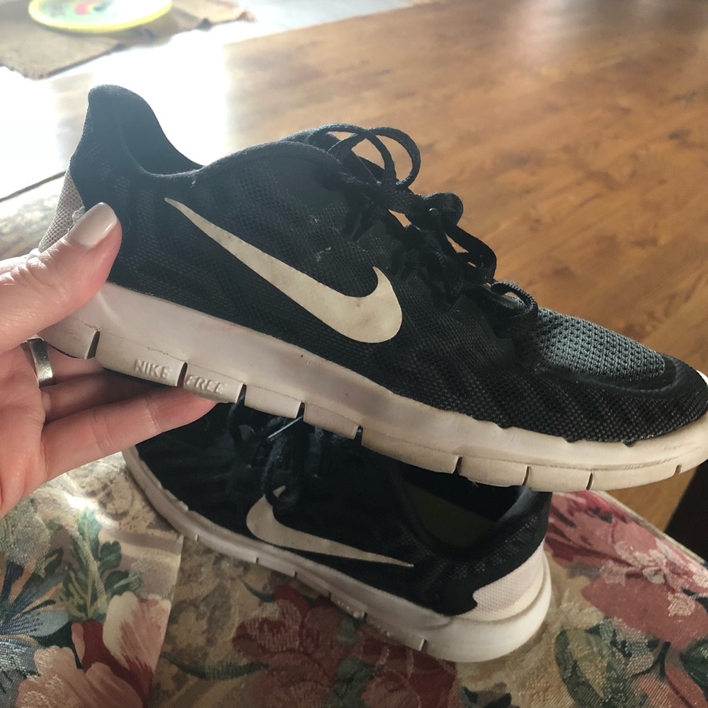 Nike shoes. Girls.